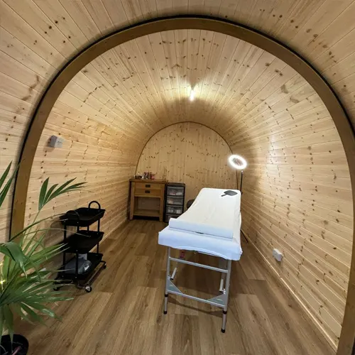 business garden room salon